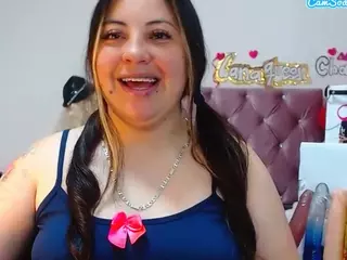 lanaqueen69's Live Sex Cam Show