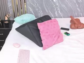 Nya Kim's Live Sex Cam Show