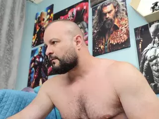 HugeMuscles's Live Sex Cam Show