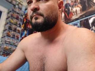 Live cam show with HugeMuscles
