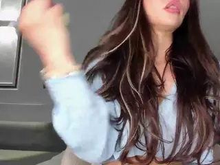 Moonlovee's Live Sex Cam Show