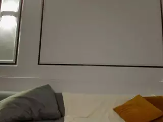 Moonlovee's Live Sex Cam Show