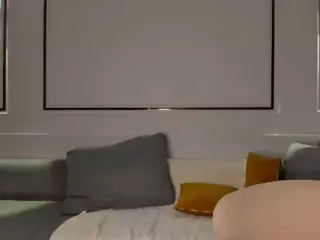 Moonlovee's Live Sex Cam Show