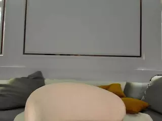 Moonlovee's Live Sex Cam Show