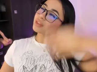 queen-liana's Live Sex Cam Show