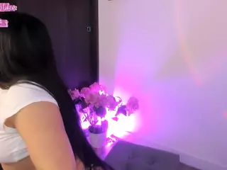 queen-liana's Live Sex Cam Show