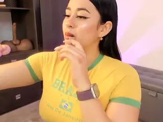 queen-liana's Live Sex Cam Show