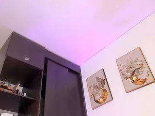 queen-liana's Live Sex Cam Show