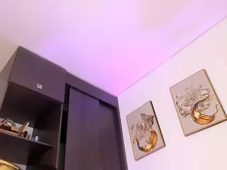 queen-liana's Live Sex Cam Show