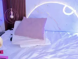 martinna-28's Live Sex Cam Show
