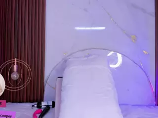martinna-28's Live Sex Cam Show