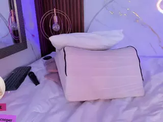 martinna-28's Live Sex Cam Show