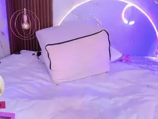 martinna-28's Live Sex Cam Show