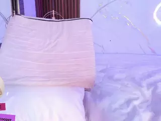 martinna-28's Live Sex Cam Show