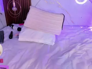 martinna-28's Live Sex Cam Show