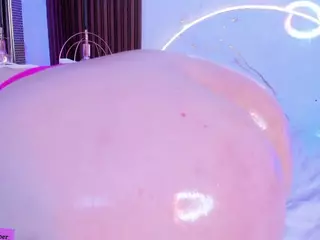 martinna-28's Live Sex Cam Show