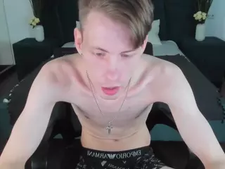 ErickDeen's Live Sex Cam Show