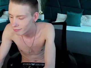 ErickDeen's Live Sex Cam Show