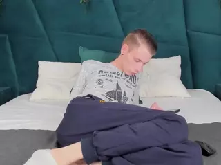 ErickDeen's Live Sex Cam Show