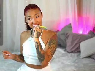 LowkeyGoldie's Live Sex Cam Show