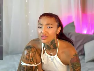 LowkeyGoldie's Live Sex Cam Show