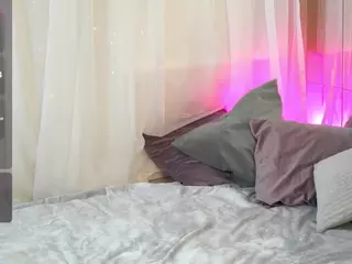 LowkeyGoldie's Live Sex Cam Show