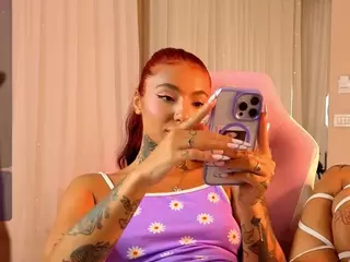 LowkeyGoldie's Live Sex Cam Show