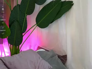LowkeyGoldie's Live Sex Cam Show