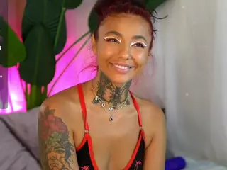 LowkeyGoldie's Live Sex Cam Show