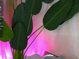 LowkeyGoldie's Live Sex Cam Show