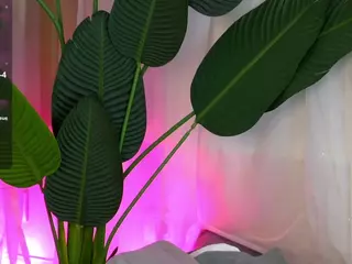 LowkeyGoldie's Live Sex Cam Show
