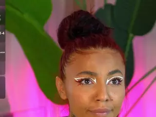 LowkeyGoldie's Live Sex Cam Show