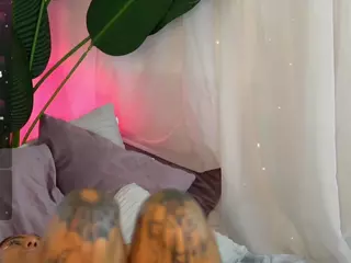 LowkeyGoldie's Live Sex Cam Show