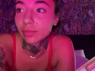 xoxgoldie's Live Sex Cam Show