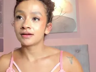 Briana Thompson's Live Sex Cam Show