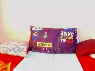 Live cam show with CocoFlames75