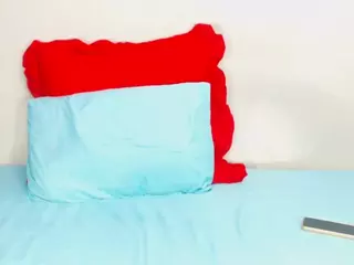 DivineBooty93's Live Sex Cam Show