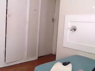LusciousLipsT's Live Sex Cam Show
