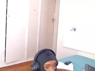 LusciousLipsT's Live Sex Cam Show