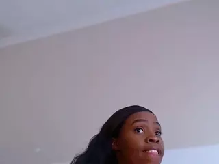 LusciousLipsT's Live Sex Cam Show