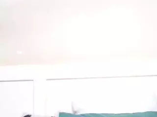 LusciousLipsT's Live Sex Cam Show