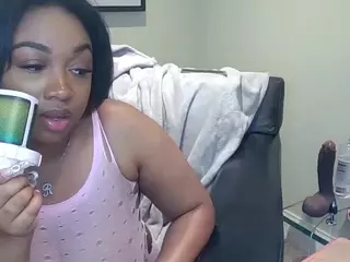 heavenalexus's Live Sex Cam Show