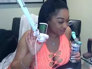 heavenalexus's Live Sex Cam Show
