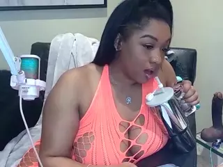 heavenalexus's Live Sex Cam Show