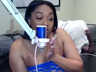 heavenalexus's Live Sex Cam Show