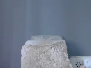 lilyhung2's Live Sex Cam Show