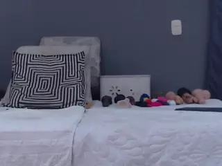 lilyhung2's Live Sex Cam Show