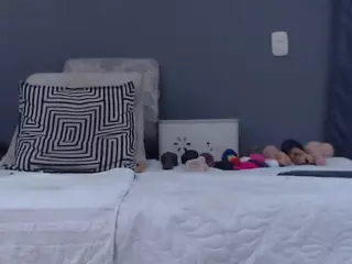 lilyhung2's Live Sex Cam Show