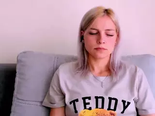 KristiHoward's Live Sex Cam Show