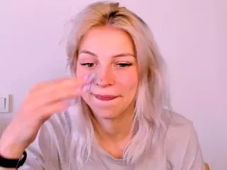 KristiHoward's Live Sex Cam Show